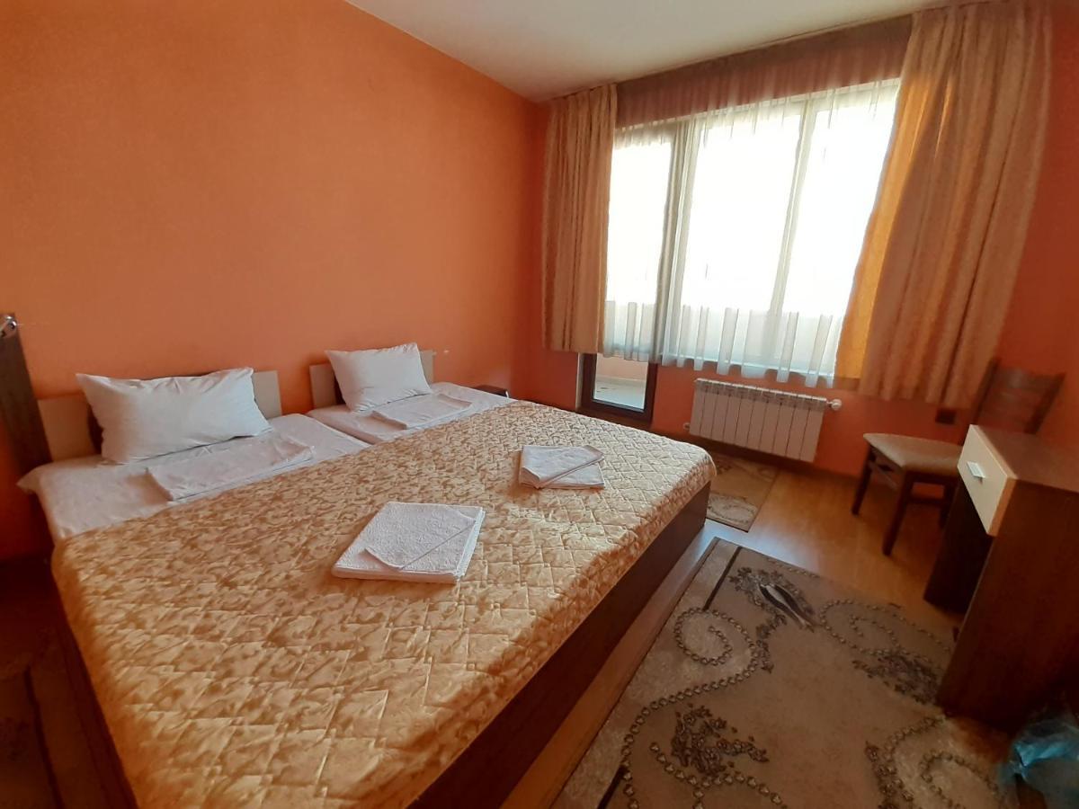 Gelov Hotel Берковиця Екстер'єр фото