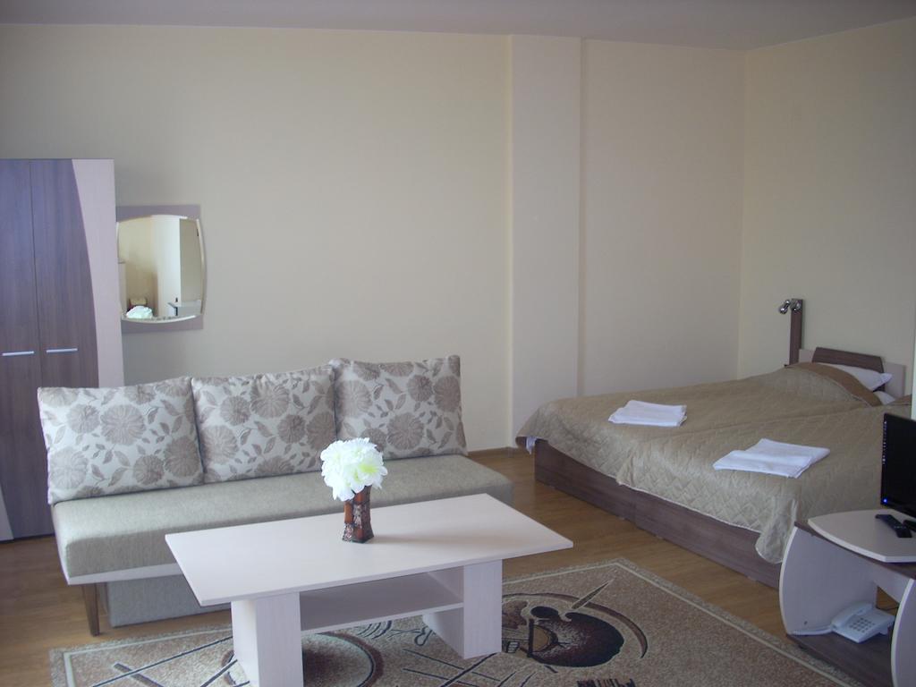 Gelov Hotel Берковиця Номер фото