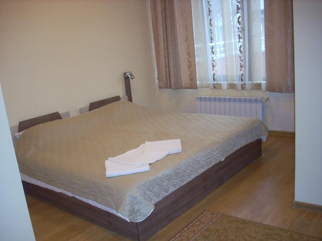 Gelov Hotel Берковиця Екстер'єр фото