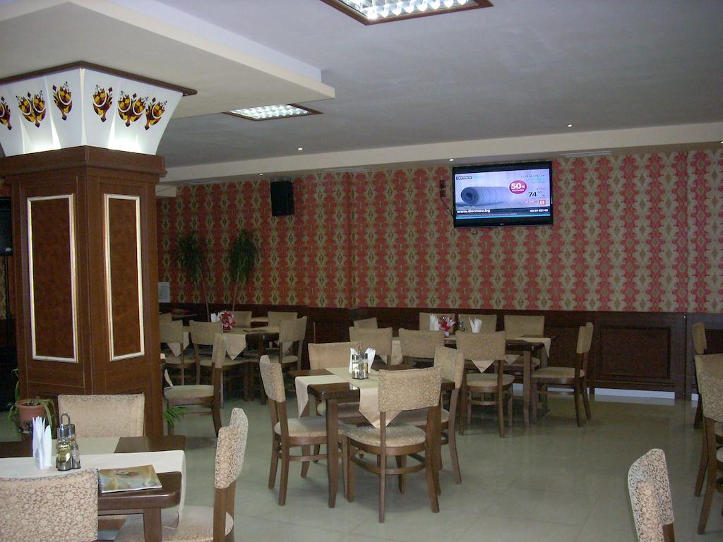Gelov Hotel Берковиця Екстер'єр фото