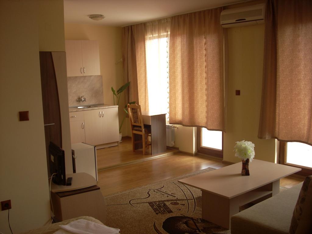 Gelov Hotel Берковиця Екстер'єр фото