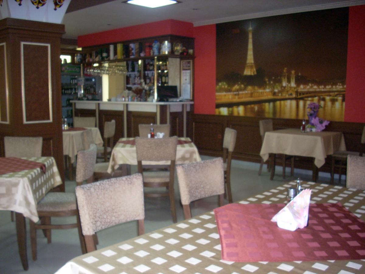 Gelov Hotel Берковиця Екстер'єр фото